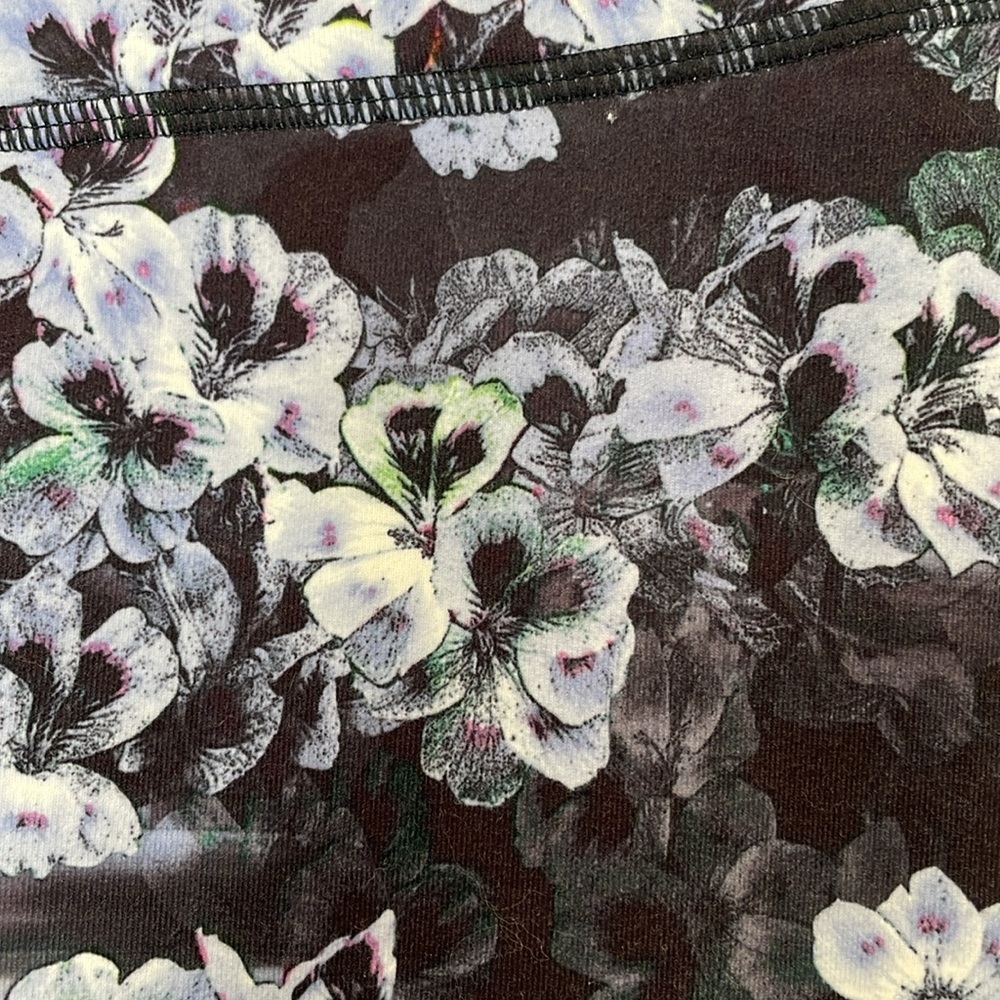 Fabletics Powerhold Define High Waist 7/8 Floral … - image 5